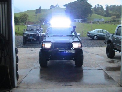 42 inch light bar 001.JPG