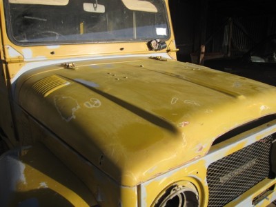 classic shape of the 40 bonnet...