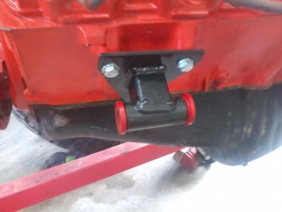 pic of engine mounts used rear hanger bushes from a hilux