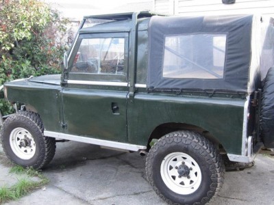 landy1.jpg