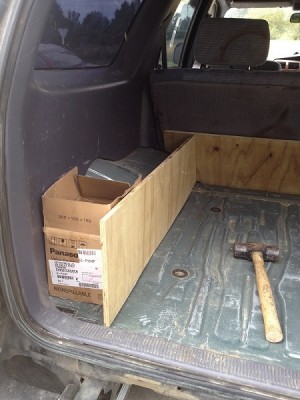Accessories battery want to run this of a separate system to my duels up front.<br /><br />does anyone know of ant kits