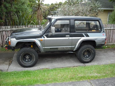 here it is today with a few goodies,3&quot;suspension lift 40mm body, superior engineering panards,control arms,drag link.10000lb tigers11 winch,filthy led bar,ect ect