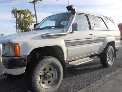 the only shiney part on the truck