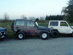 Factory Cruiser flex on 35's (out flexed by a terrano Jamesoldboy show off)