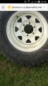 16x8 hilux stud pattern.