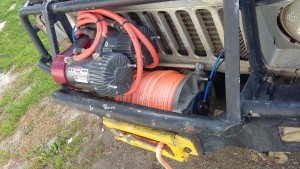 What I would like to achieve. This is my winch with extended drum, air free spool and red winch twin motor top housing with 40% over drive gears. Twin warn xp motors.